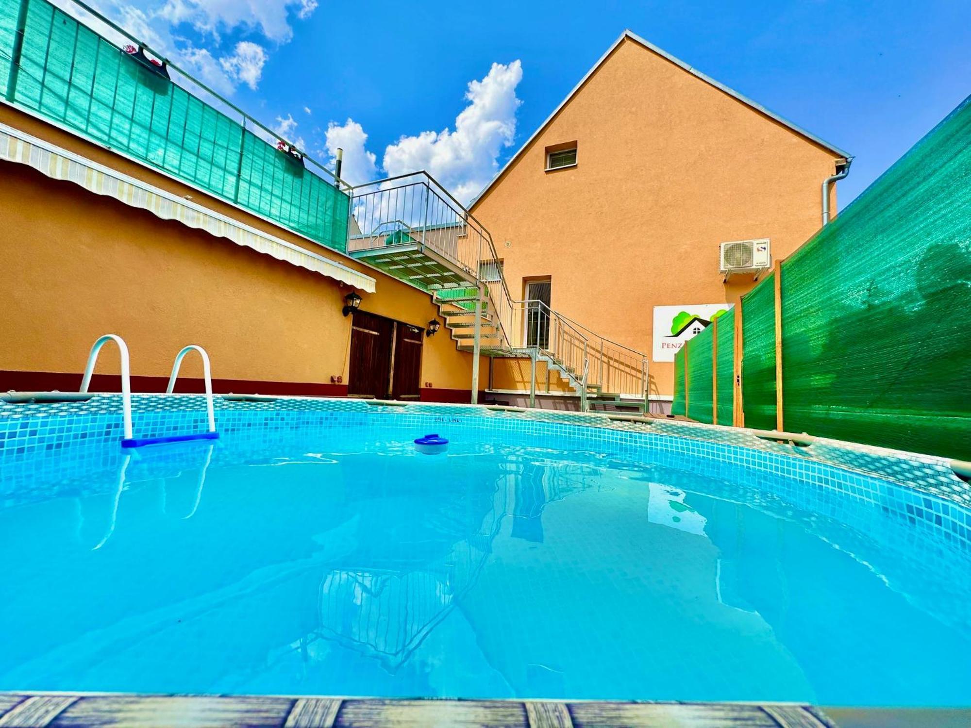 Penzion Bazen Vino Sklep U Palecku Zajeci Exterior photo